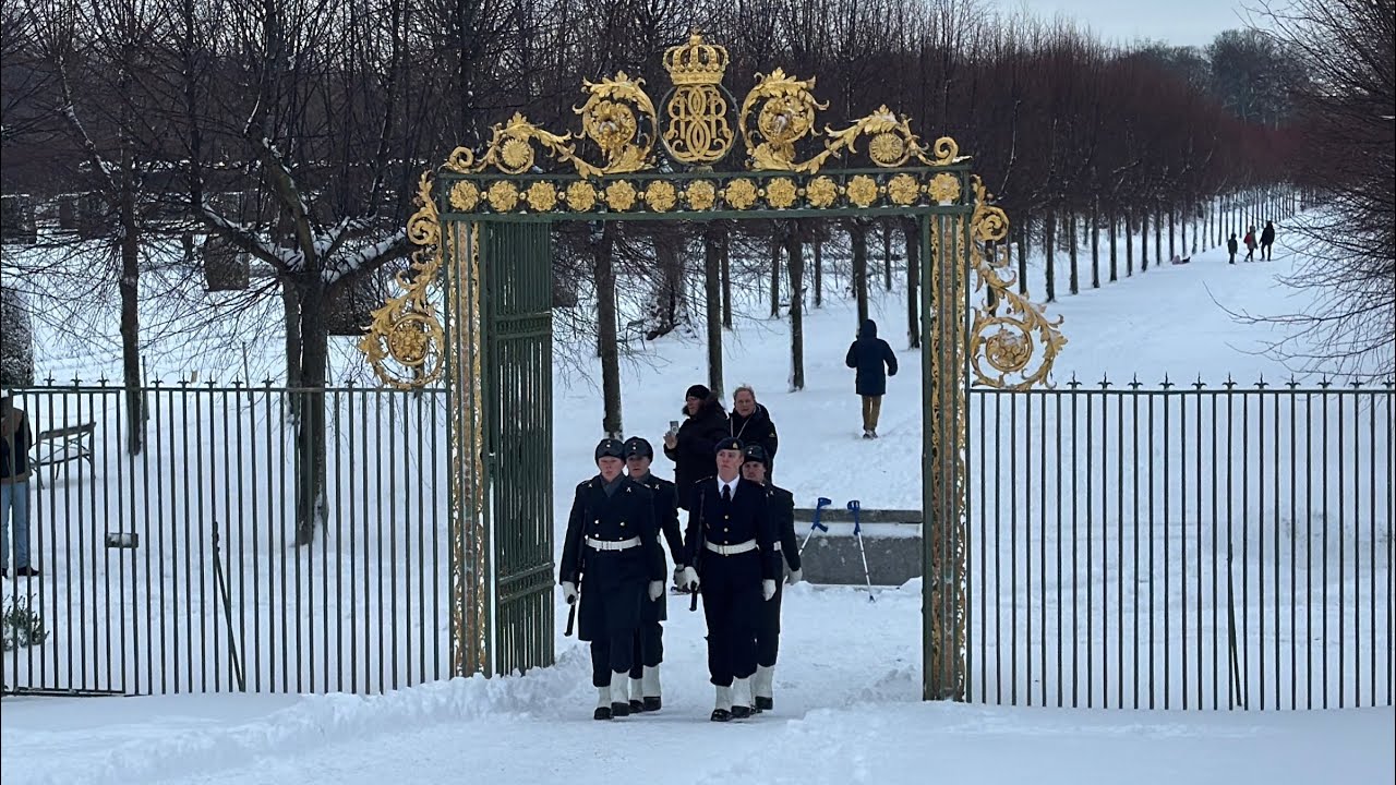 2026-01-03 lördag  Drottningholms Slott vaktavlösning Livgardet IB1 Kungsängen - Amf1 Berga 
