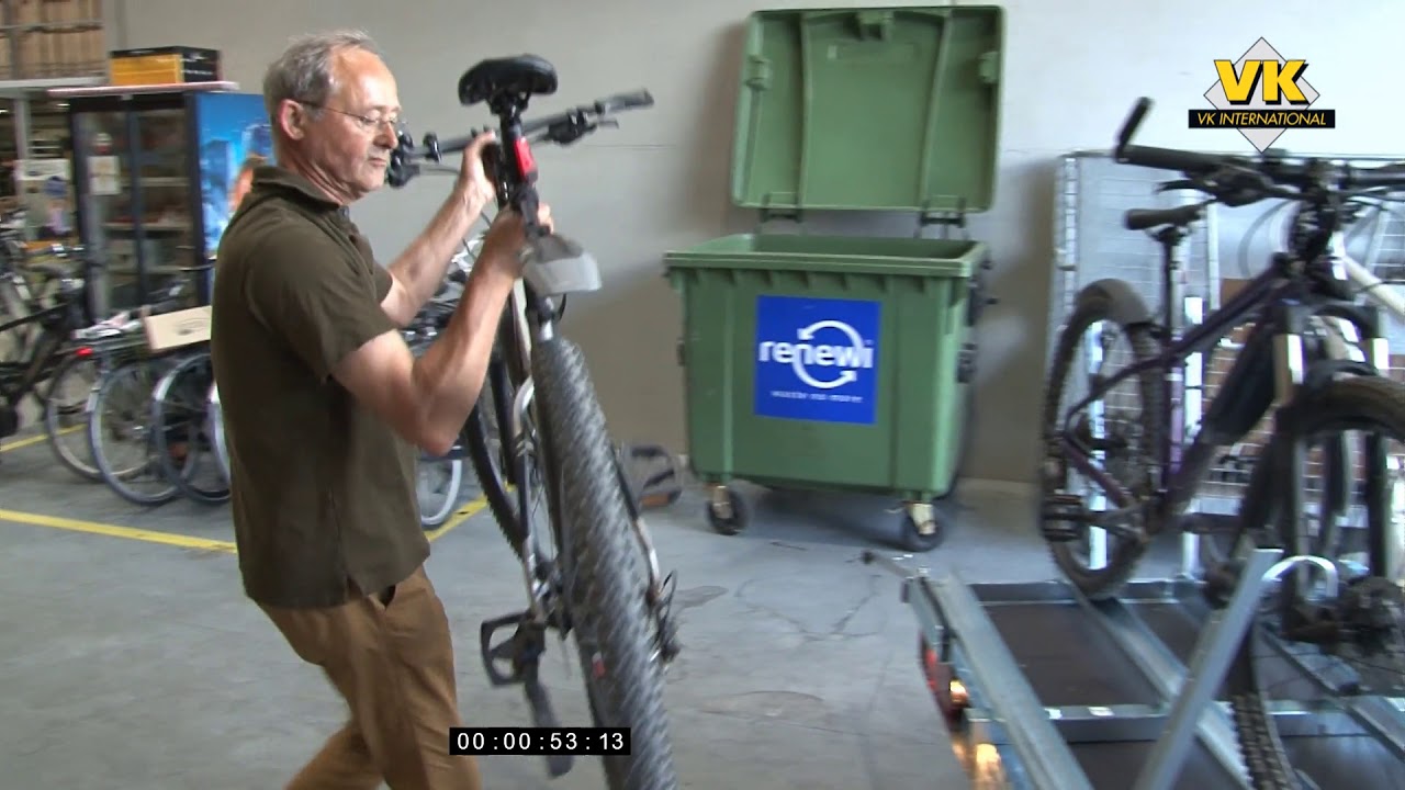 VK International Fahrradträger / Fietsendragers / Bicycle carriers / Porte vélos (1-24)
