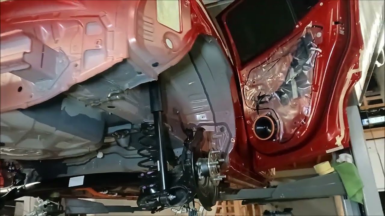 2025 Toyota Yaris Cross GR Sport - jakość z krainy bagietek.