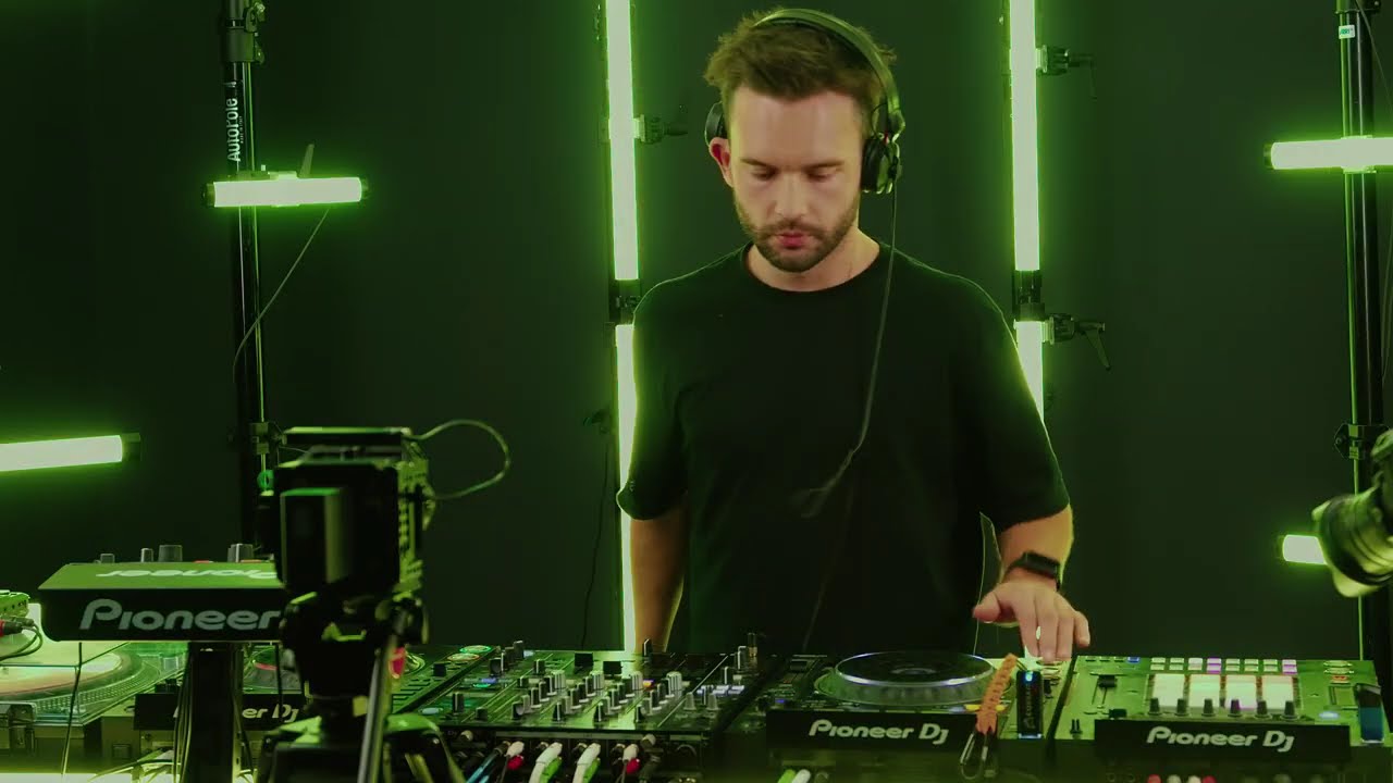 Sammy Porter - 1 hour of house & garage track IDs