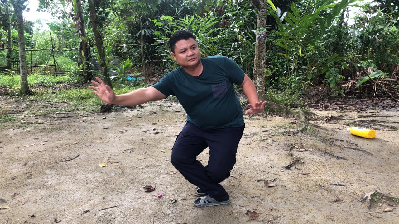 Tarian ngajat tradisional dayak iban, persembahan ikhlas daripada aya bidik dan ibuk bidik