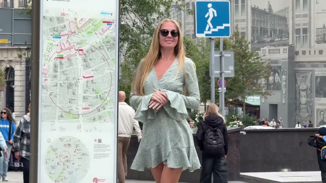 Короткое платье и Ветер