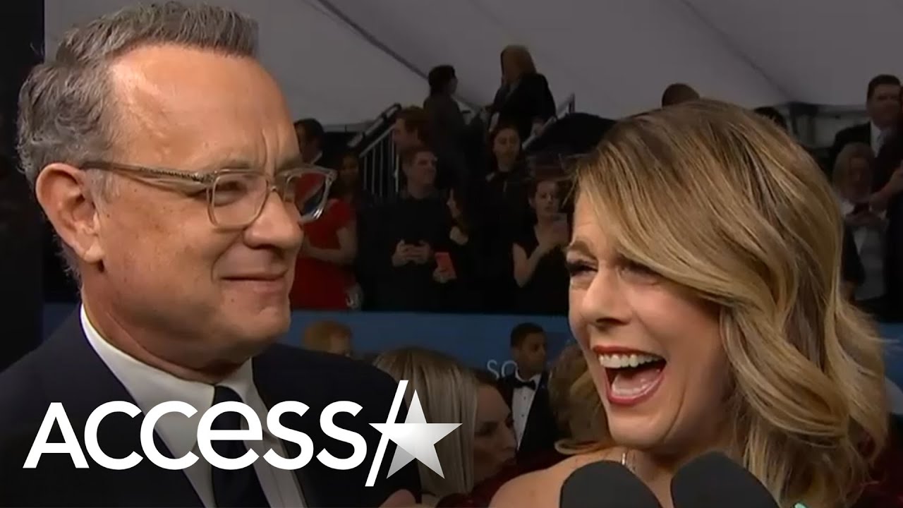 Tom Hanks Unleashes His Favorite Swear Word On The Red Carpet And Dances With Jamie Foxx