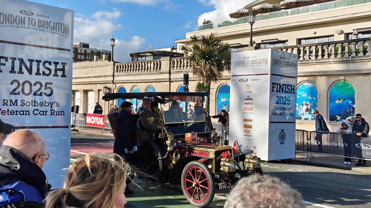 London to Brighton Veteran Car Run 2025