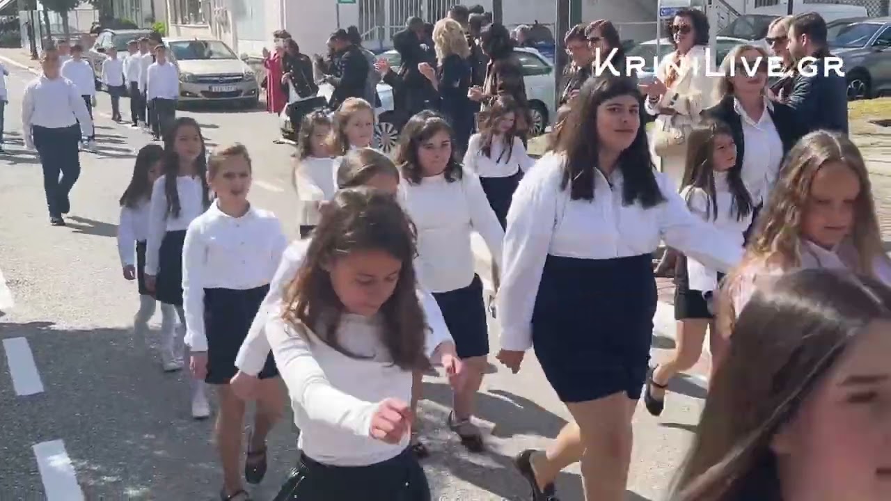 Με υπερηφάνεια η μαθητική παρέλαση στην Οιχαλία