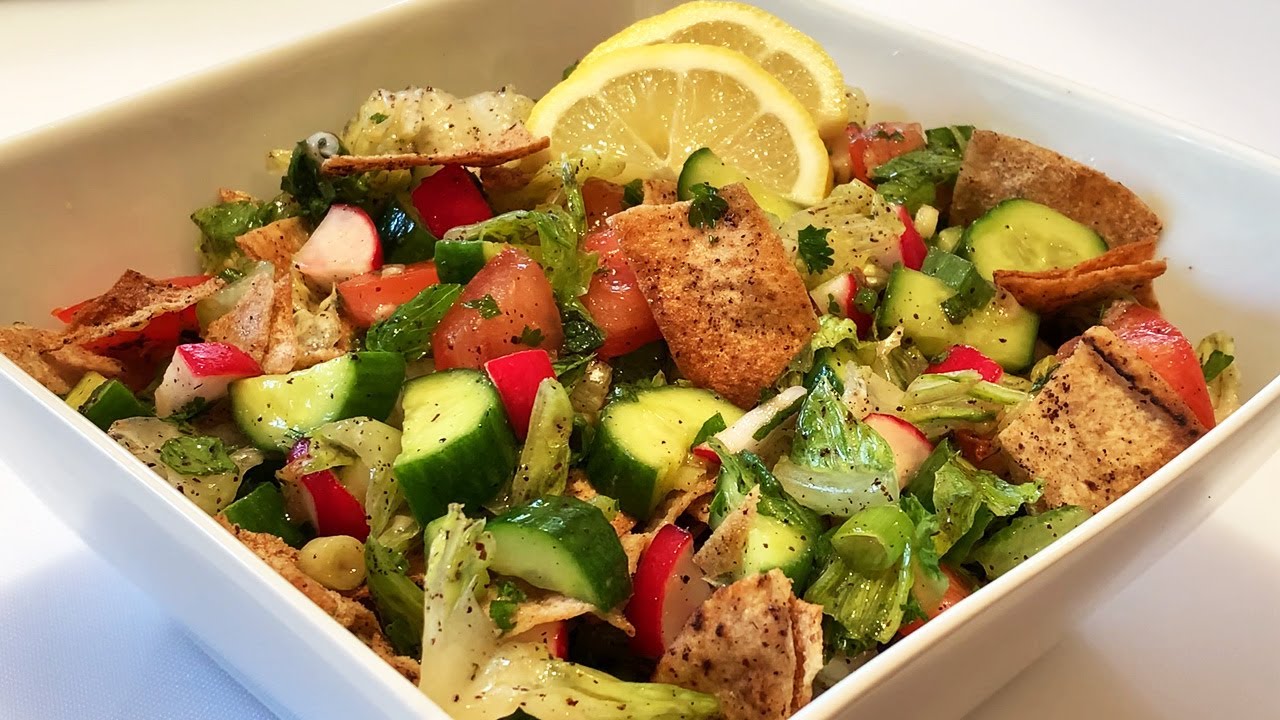 Lebanese Fattoush Salad Recipe 🥗