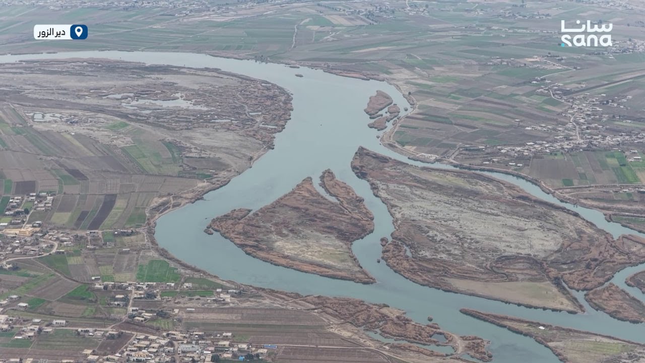 مشاهد جوية لنهر الفرات من محافظة دير الزور