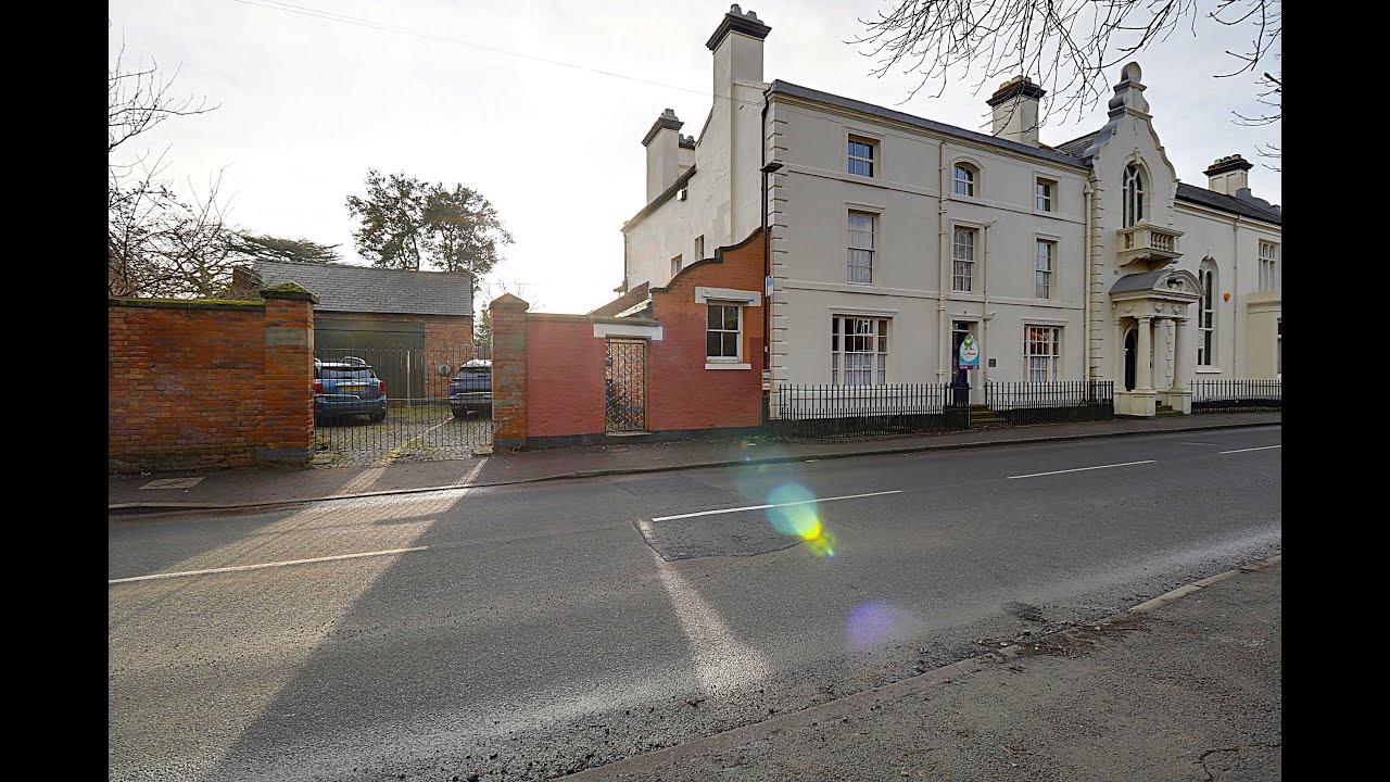 Barton Court, Barton-under-Needwood