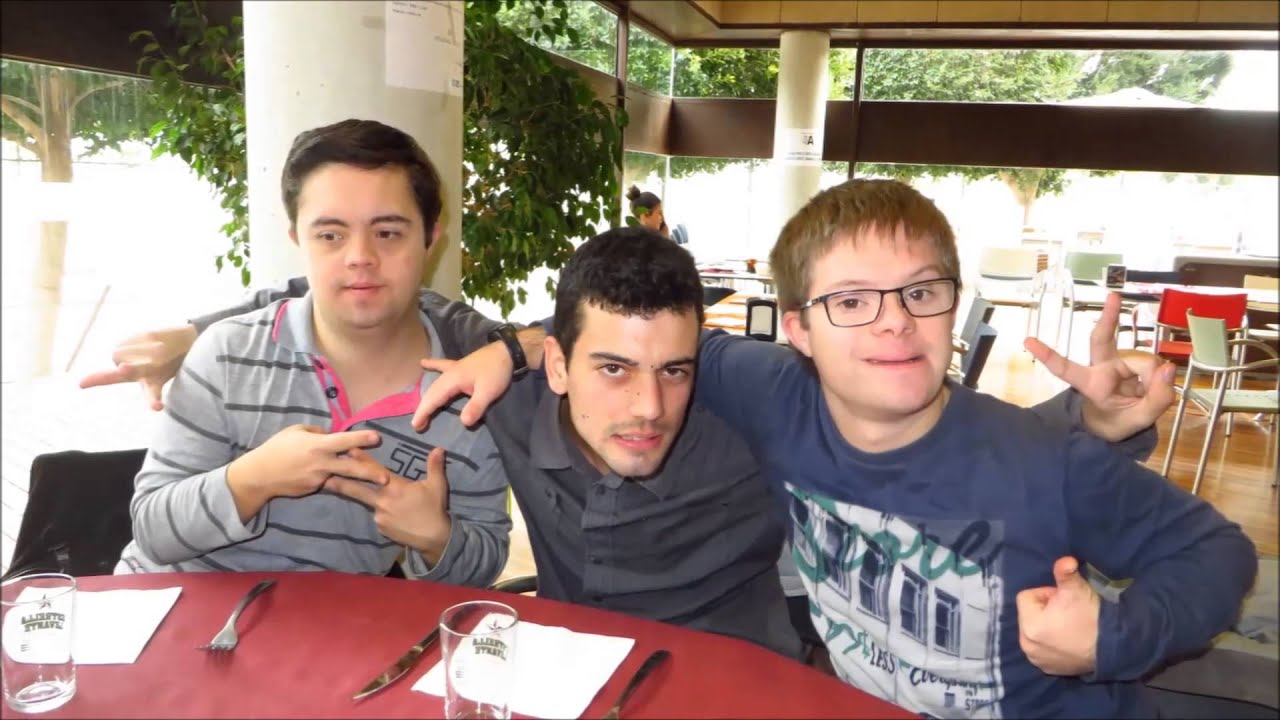 La Tele de ASSIDO - Lo que pasa en ASSIDO: Comida Navidad 2014