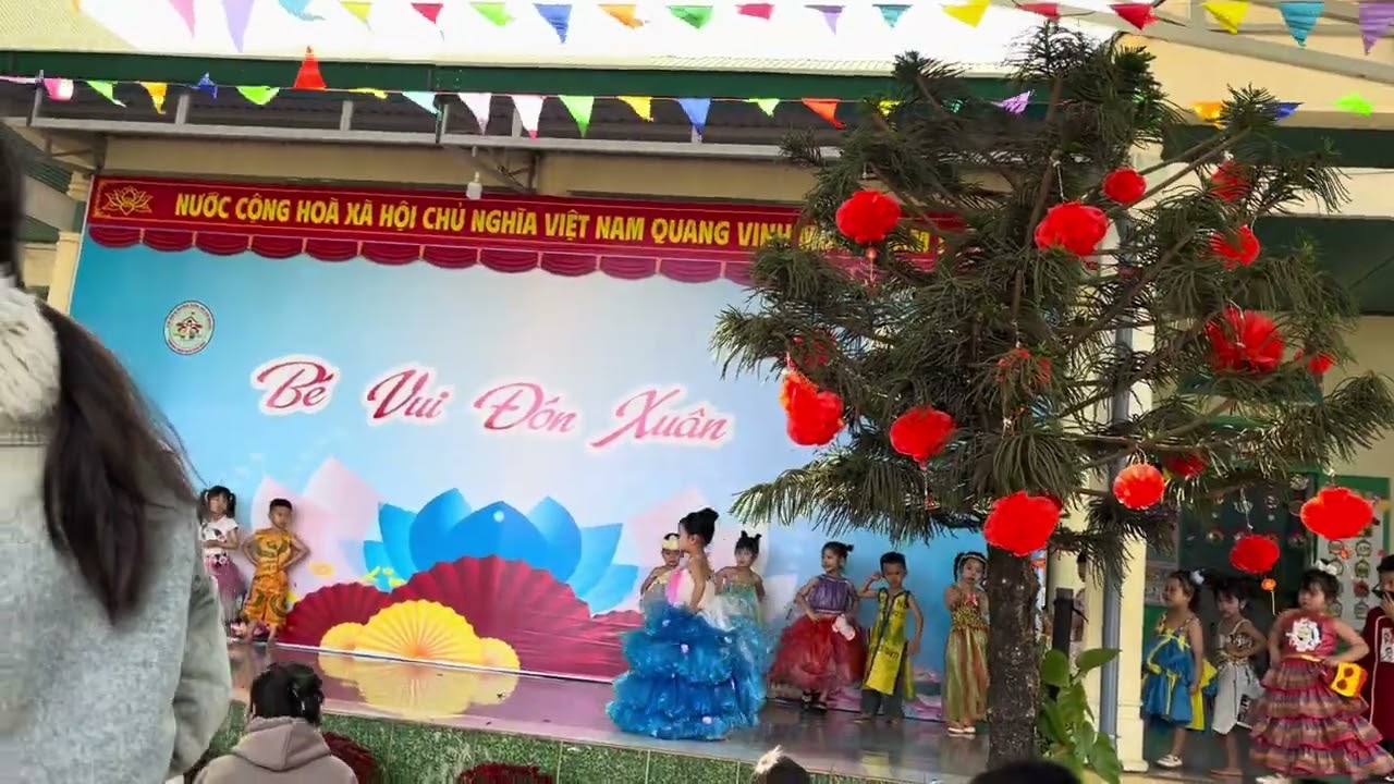 Trình diễn thời trang 