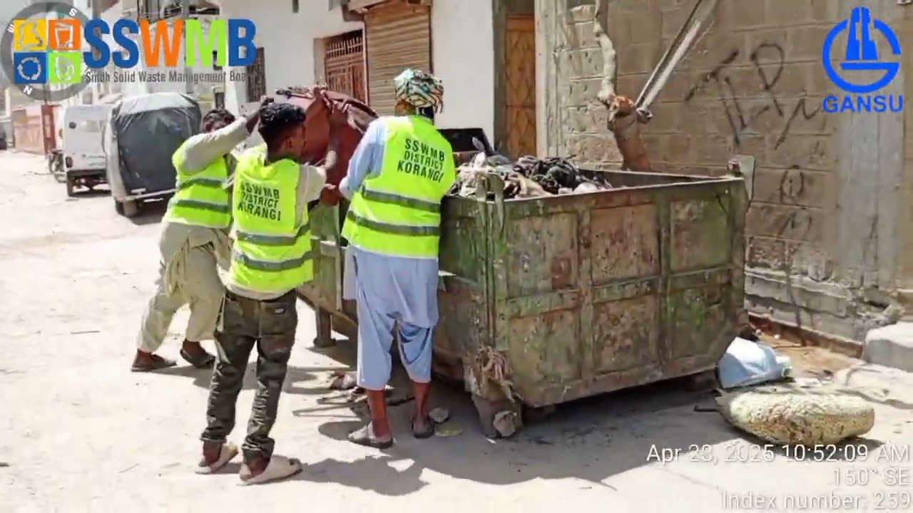 Date:28/04/2025Public Feedback&Manual Labor Narrow Streetrs Cleaning at Model Zone District Korangi
