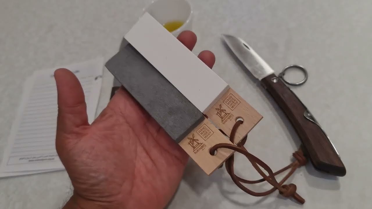 تجربة السن على مسن حجر وجلد أم وعل الصغير الألماني