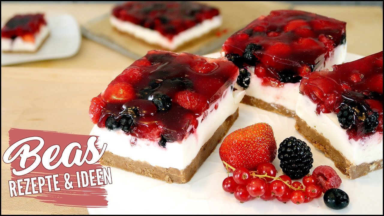 Beerenschnitten Rezept | Fruchtige BEERENTORTE mit Joghurt-Sahne Creme #NoBake