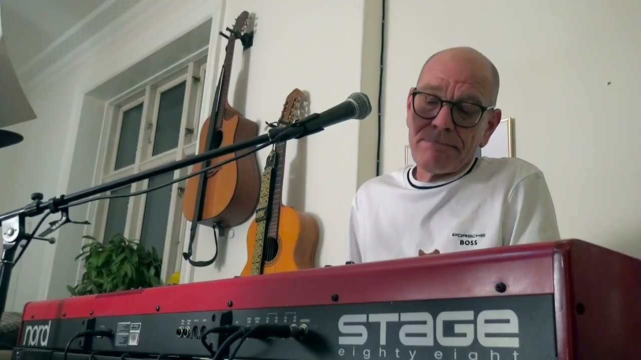 Little Wing (Jimi Hendrix, 1967) keys & vocal cover (Peter Carstens, 2026)