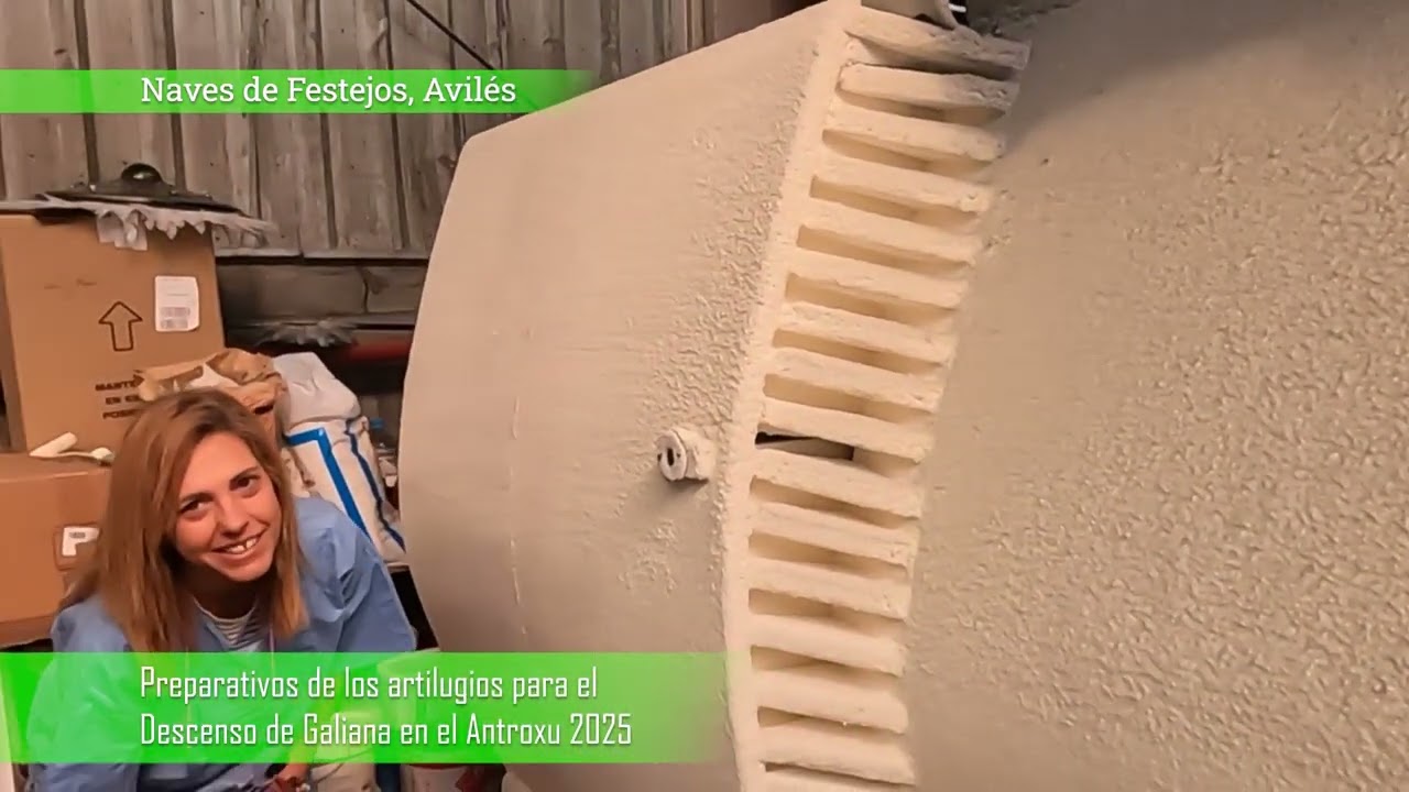 Preparativos de los artilugios para el Descenso de Galiana en el Antroxu 2025