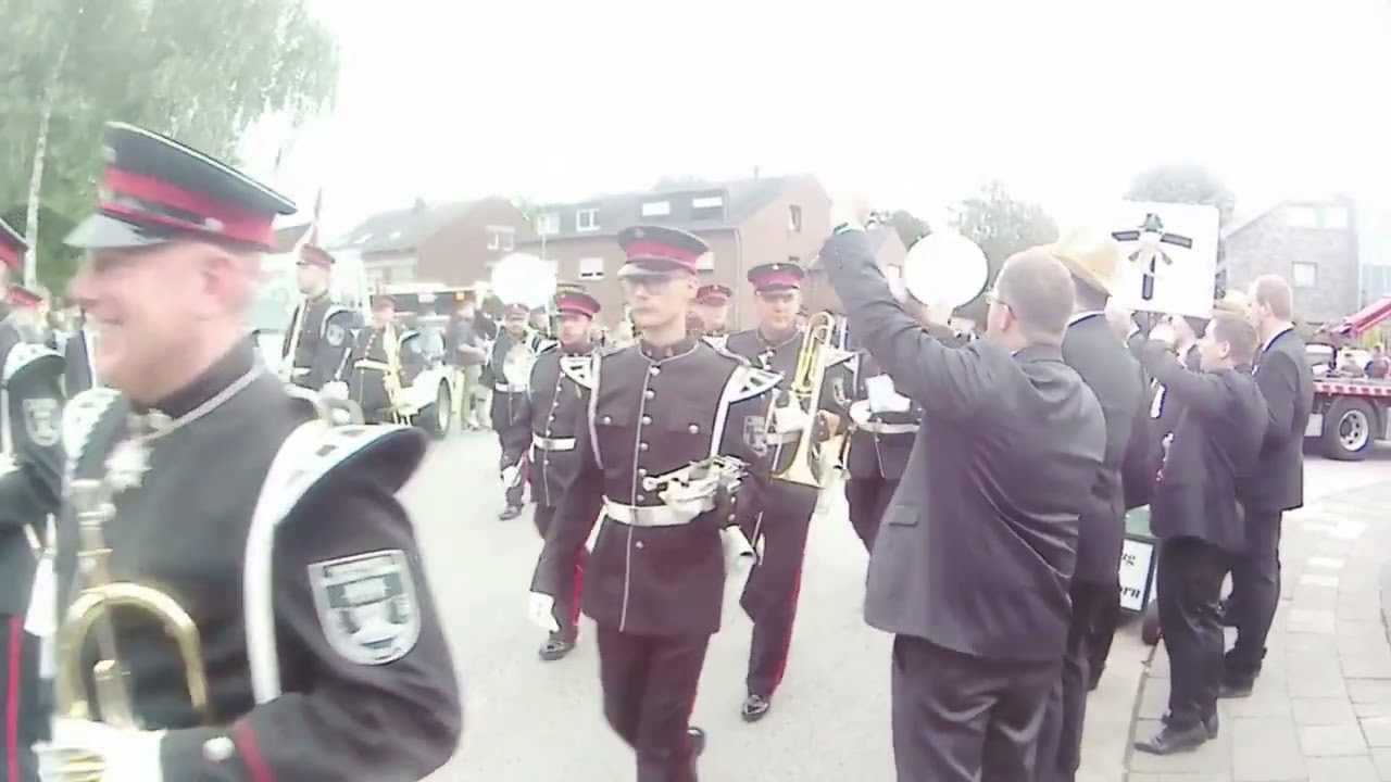 Impressum vor dem Fackelzug, Schützenfest Neuss Holzheim 2023
