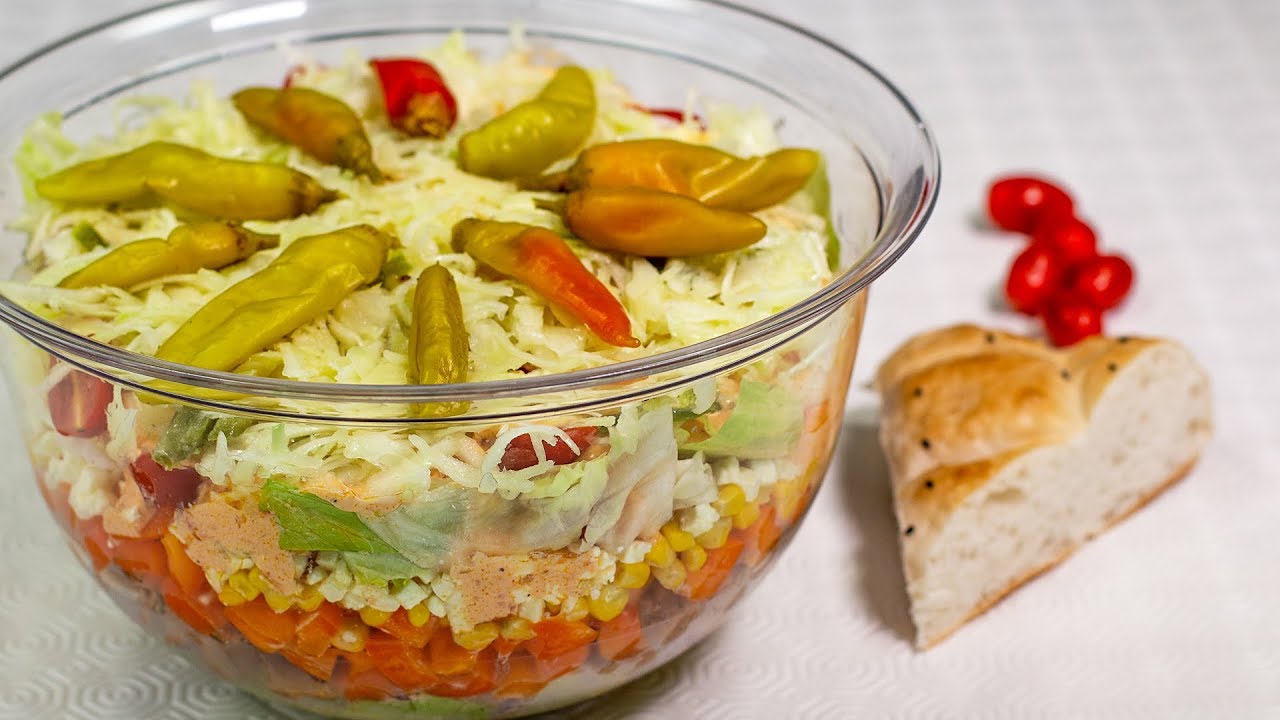 GYROS-SCHICHTSALAT für Party und Brunch