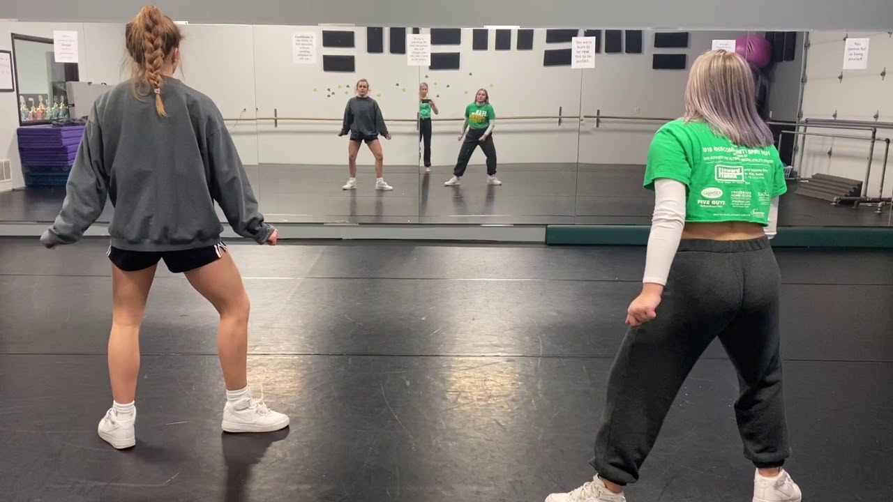 Online Class:  Beginner/Intermediate Hip Hop Combo