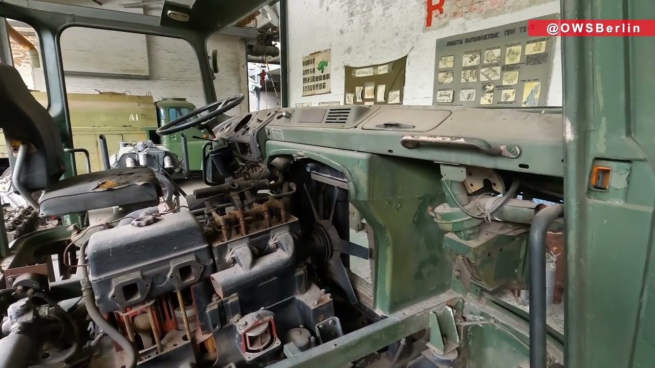 East German truck IFA W50LA | Exterior and Interior Walkaround