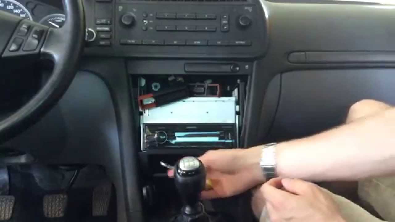 SAAB 93 aftermarket stereo install