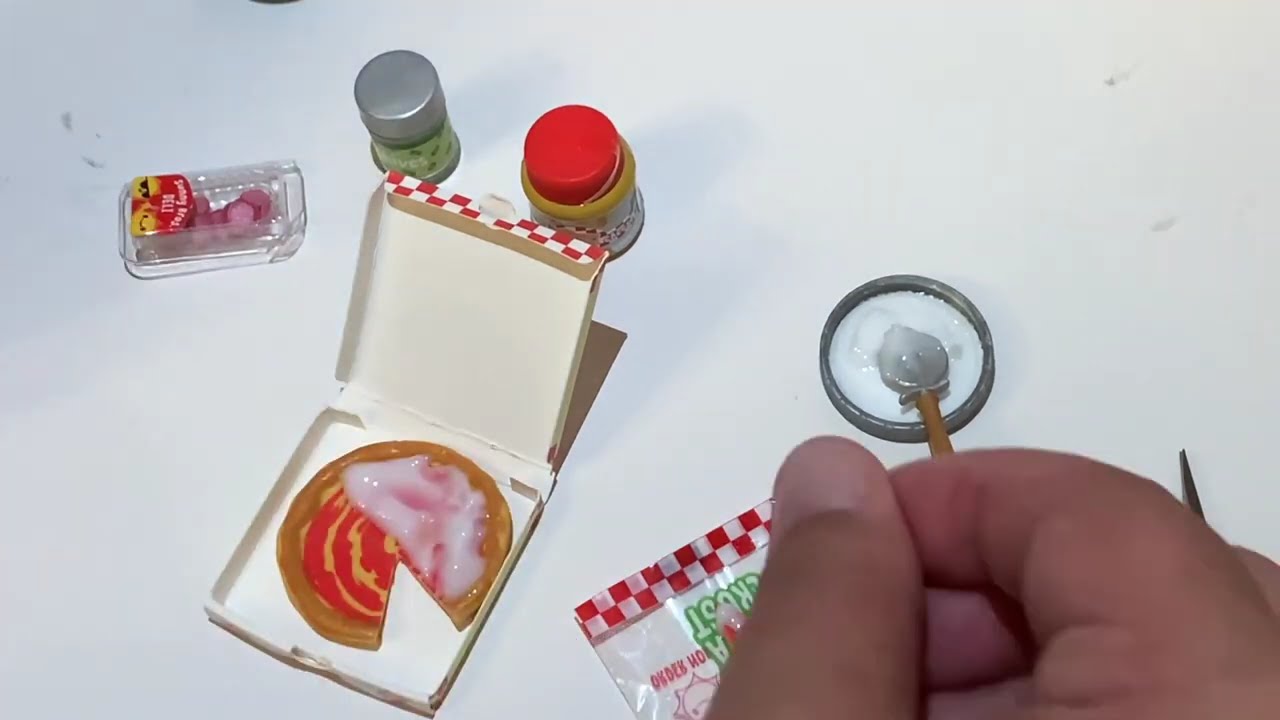 Miniverse Pizza