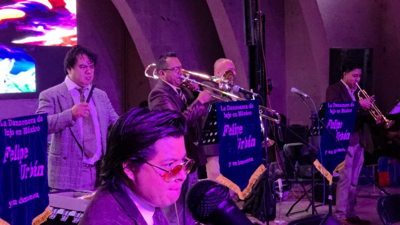FELIPE URBÁN 
