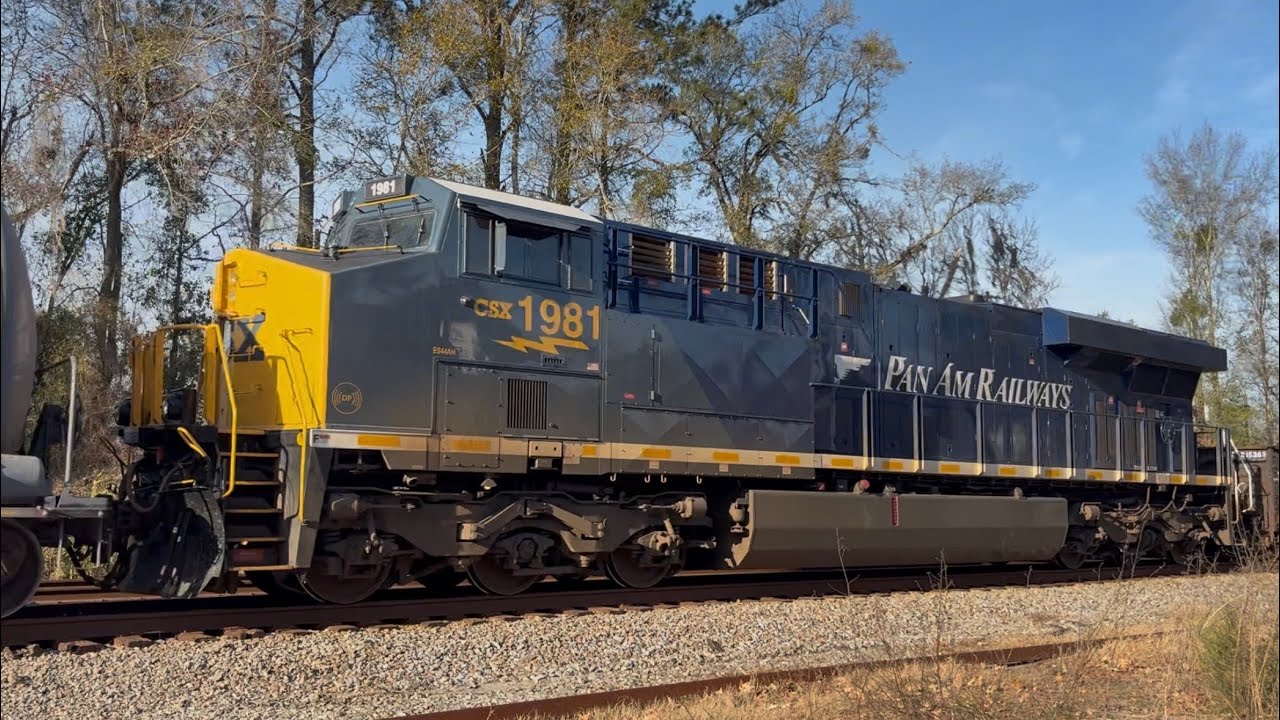 CSXT 1981 Pan Am Heritage Unit at Mid DPU on X492-10 at Richmond Hill, GA