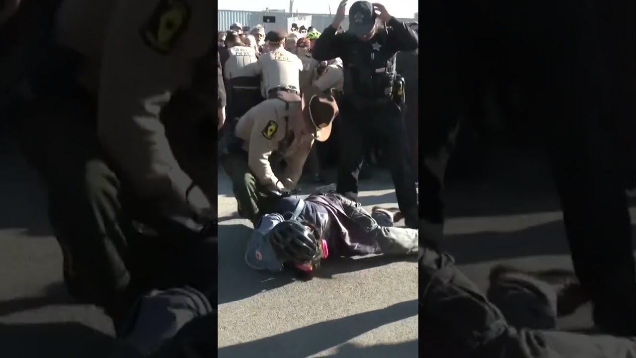 Starcia policji z protestującymi w obiekcie ICE