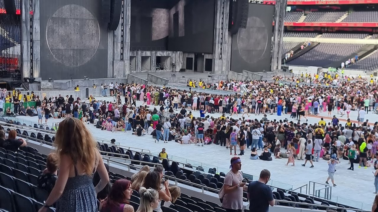 Lady Gaga - Intro + Bad Romance + Just Dance + Poker Face (Live from Tottenham Hotspur Stadium)