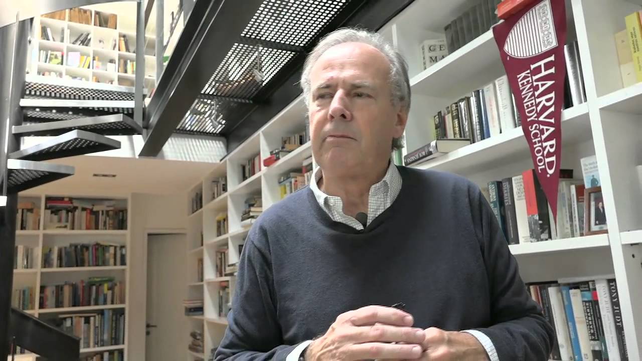 1.-Alfredo Barnechea - biblioteca