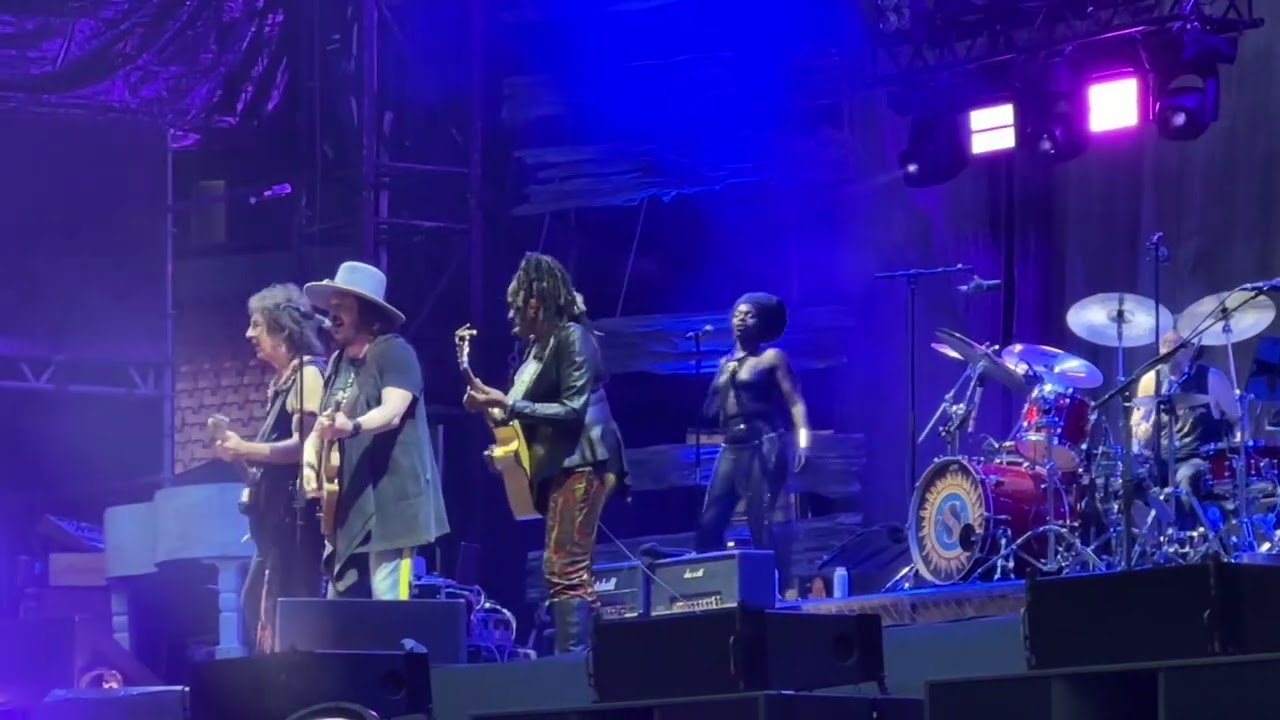 04.07.2024 - Zucchero @ San Siro (Mi) : AMOR CHE MUOVI IL SOLE (new song)