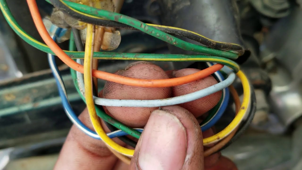 ខ្សែភ្លើងhondaអាគុប