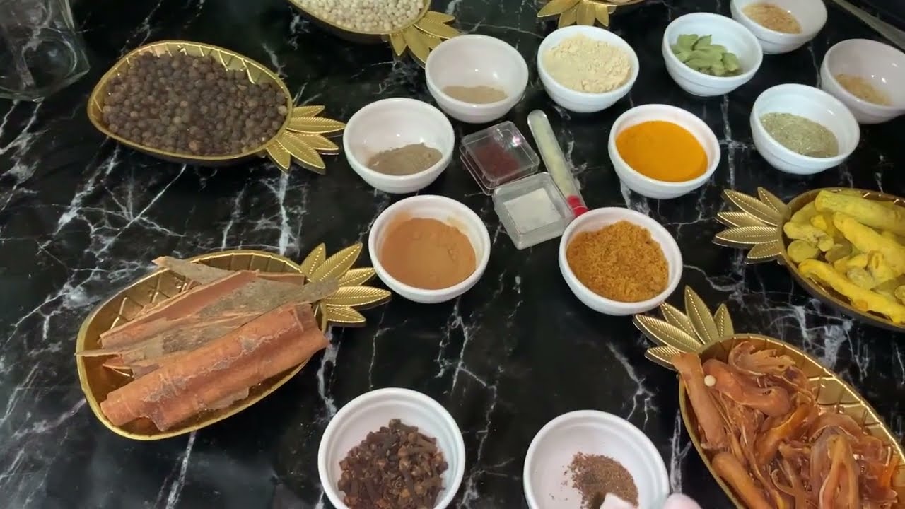 عطرية الدجاج المدغمر والمحمر