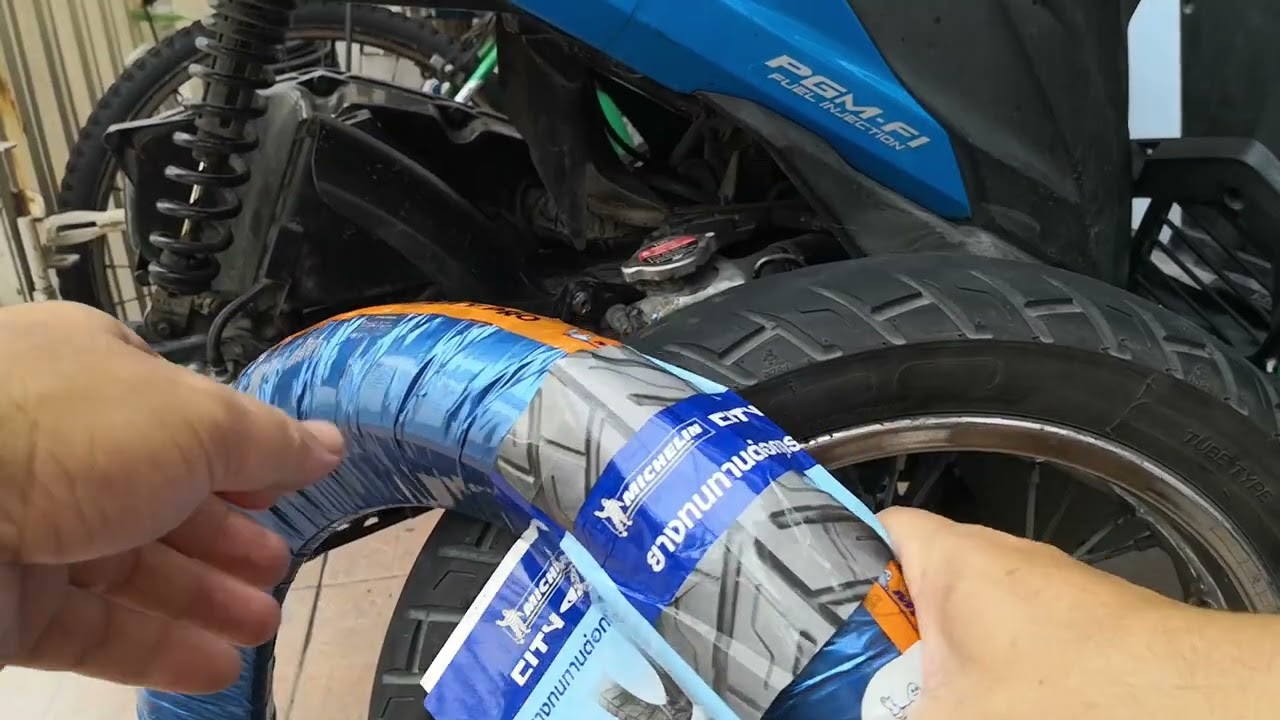 MF-37 เปลี่ยนยางหลัง Click 125i 2012 ยาง Michelin City Pro