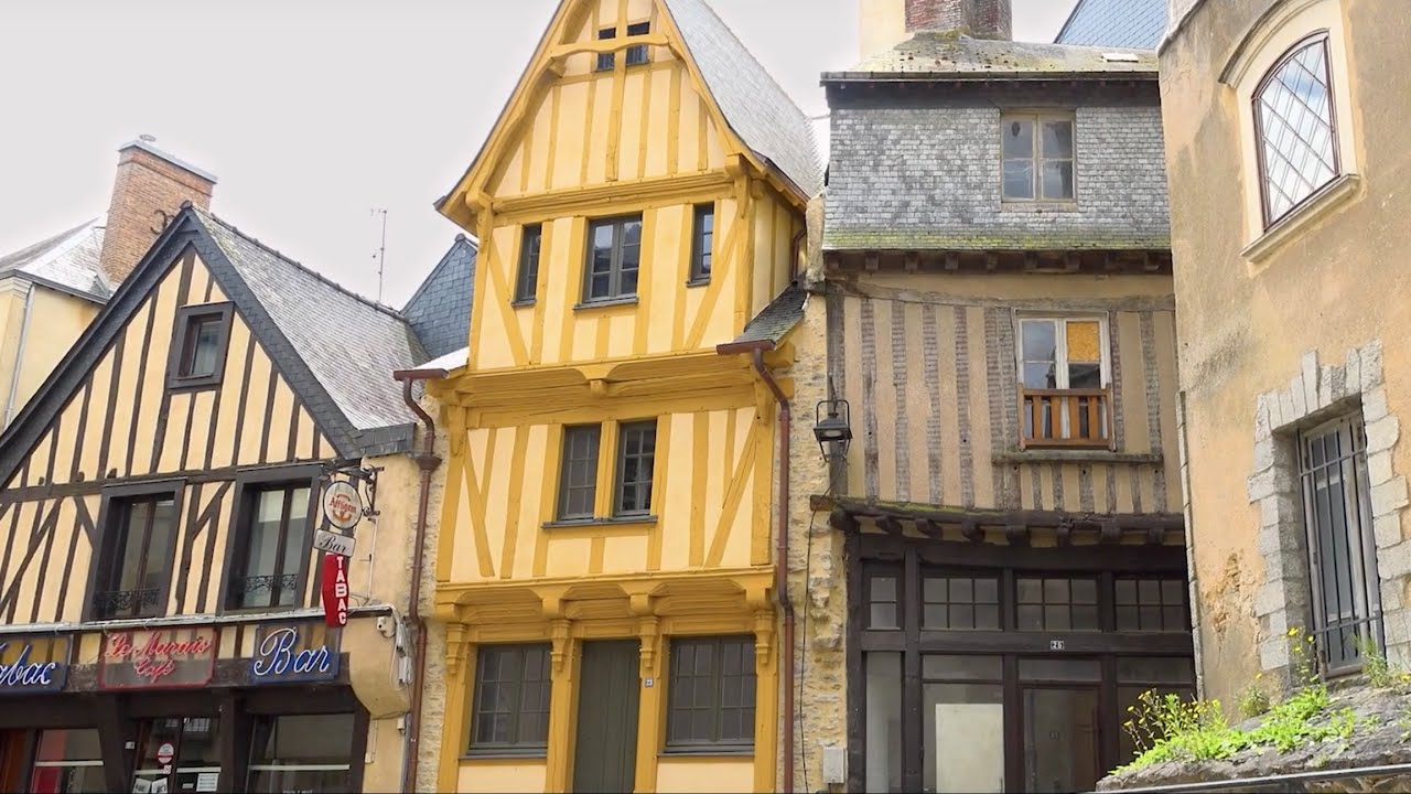 Les travaux de restauration d'une façade à pans de bois