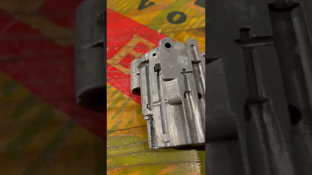 SI Vergaser #40: The mystery behind that little corner on some slides for dellorto SI. 