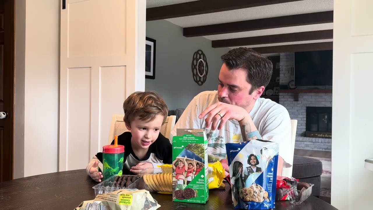 Trying Five Different Girl Scout Cookies 