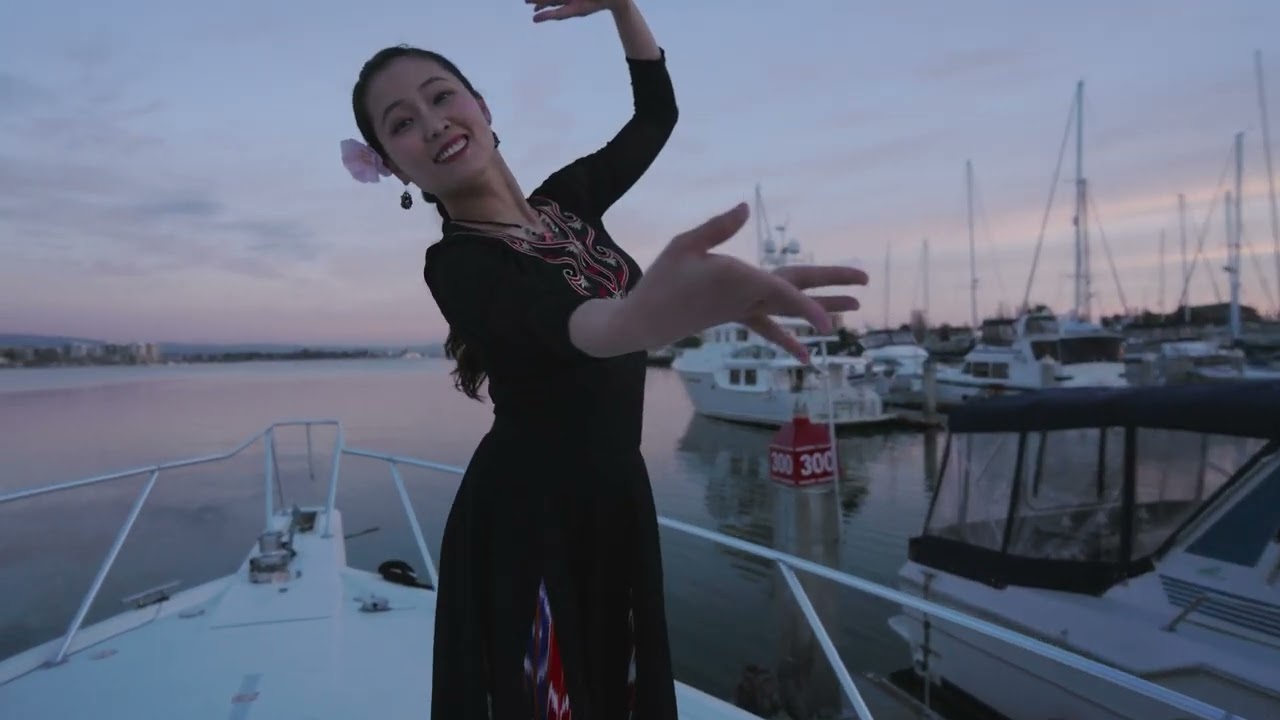 《青春舞曲》预览版 - 当代风维吾尔族舞蹈 - 吴雅琦