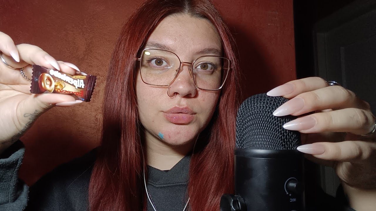 CANDY EATING (Intense Mouth Sounds) 😴💜 | ASMR ITA
