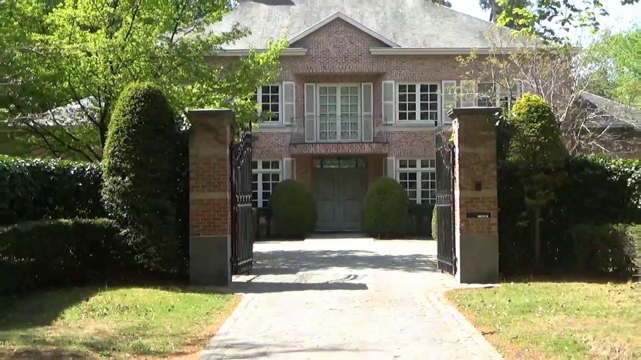 Upper Class Dwellings in Brasschaat