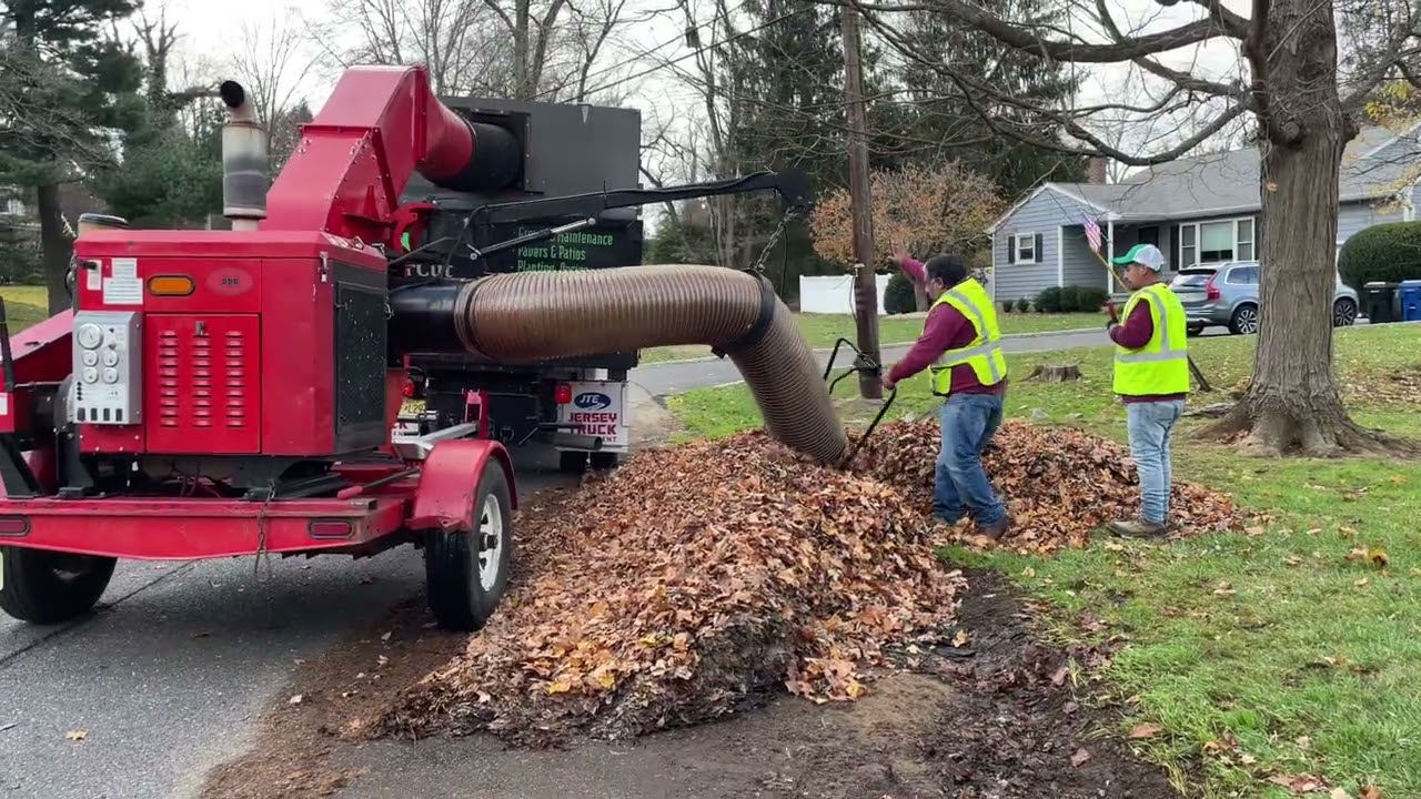 Biggest leaf vacuum they make! Satisfying suction