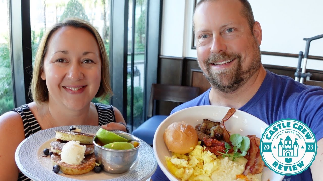 Riviera Primo Piatto Breakfast Review / Delicious Coffee at Le Petit Café / Skyliner Ride to Epcot