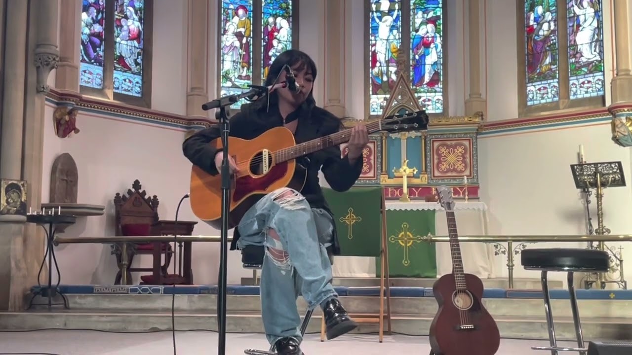 beabadoobee - New Song @ St John’s Church, Kingston - 14.07.22