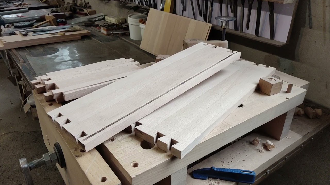 实木书桌，传统全透燕尾榫卯抽屉盒制作 Solid wood desk, traditional full-rate swalloside drawer box making