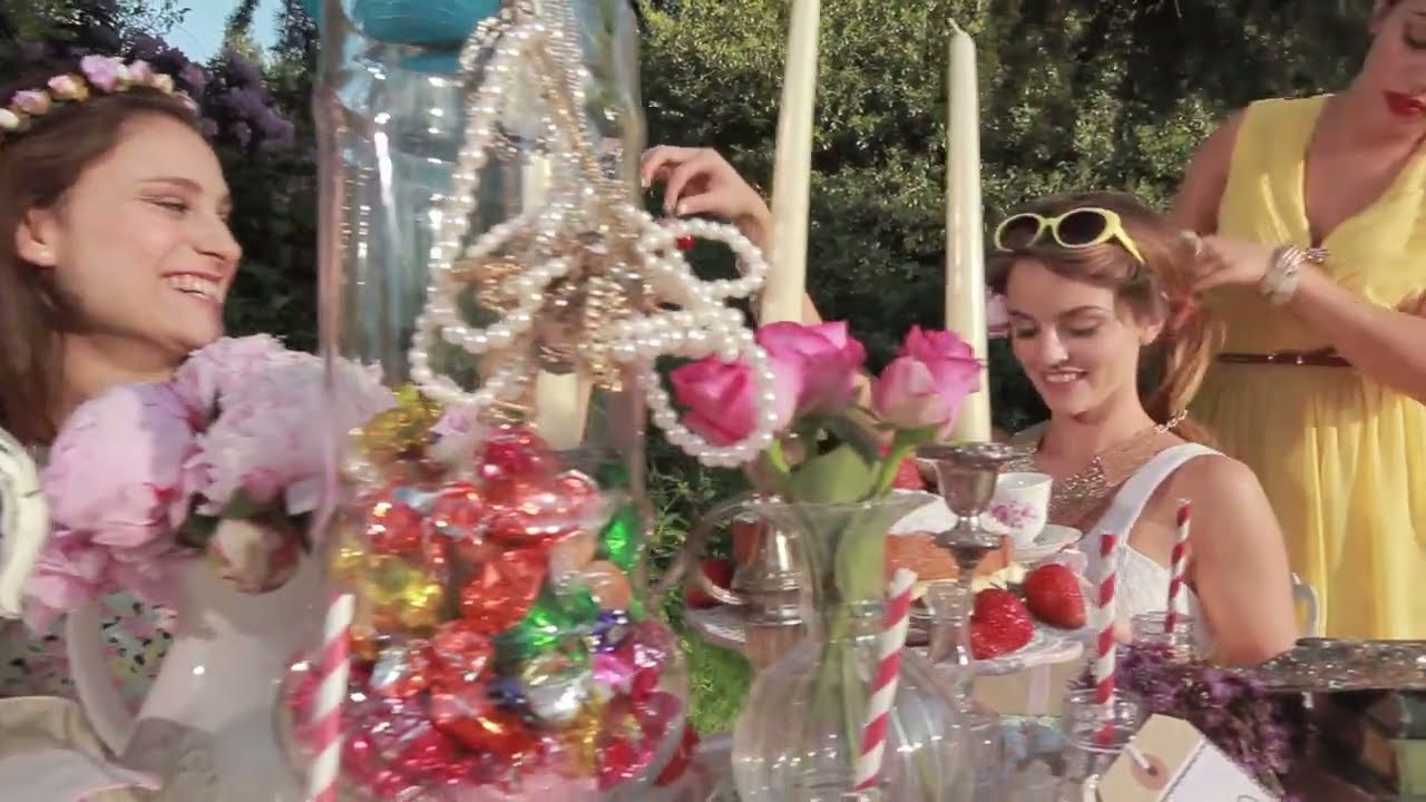 Dahlia Fashion - One Dreamy Day