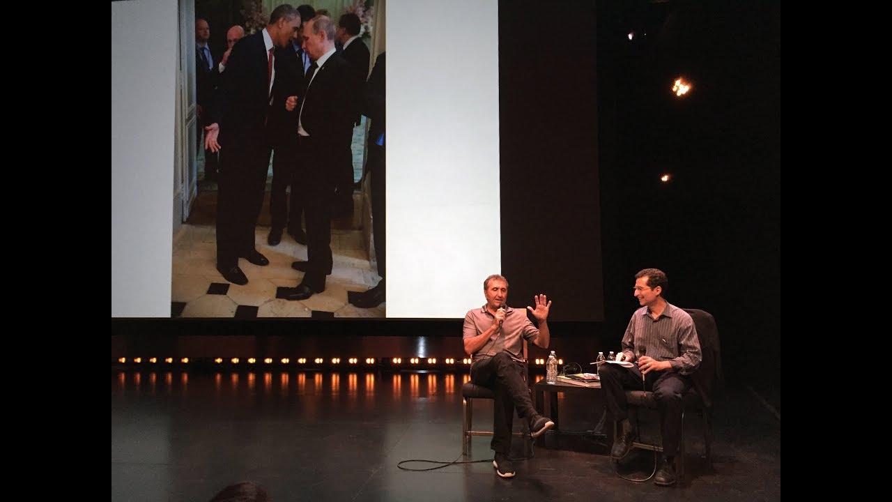 Reading the Pictures Salon at Photoville 2017: Michael Shaw and Pete Souza in conversation