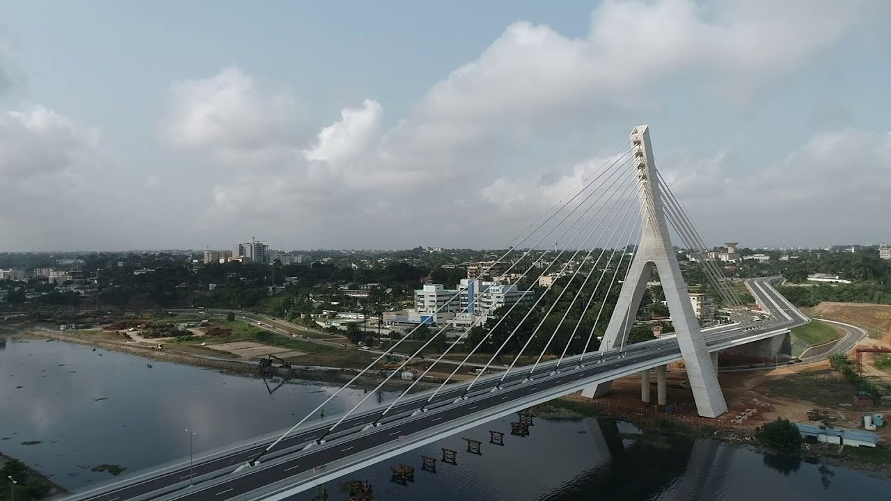 Focus sur le 5e pont d'Abidjan, reliant la commune de Cocody à celle du Plateau
