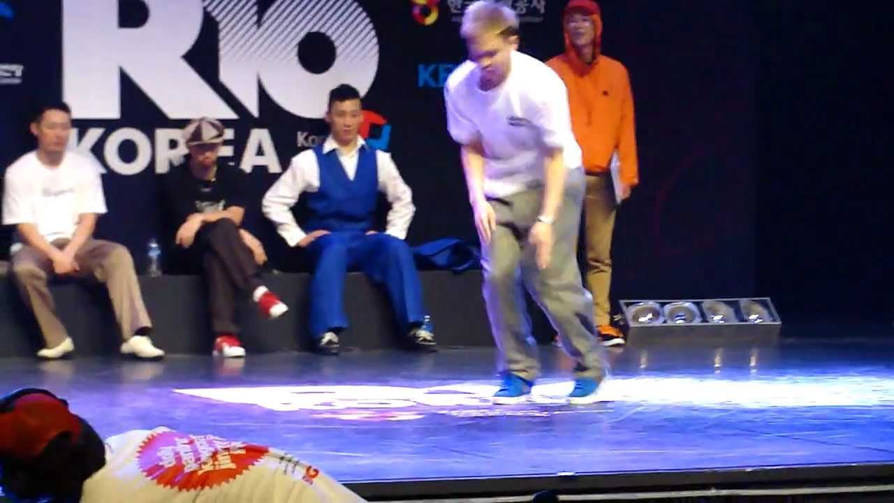 Hozin vs Poppin J  @ R16 Korea 2011