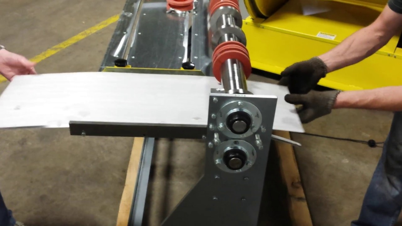 3350DX Slitter (Note that the guard is removed for clarity)