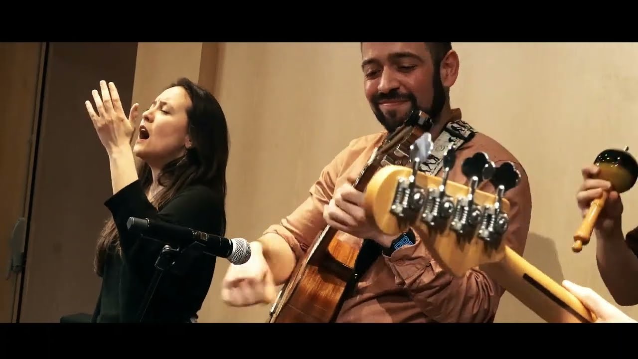 Bululú, Tribune de la musique, Maison de l'Amérique Latine. Pajarillo.